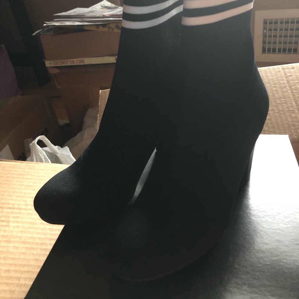👠Christian siriano sock boot new w box - Picture 5 of 5